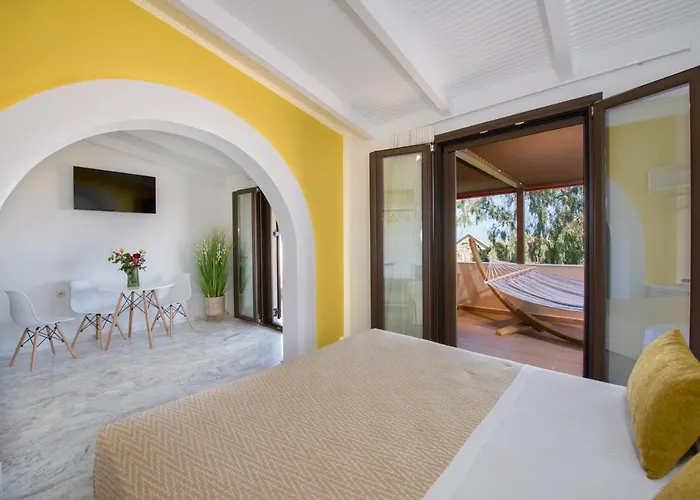 Aretousa Studio